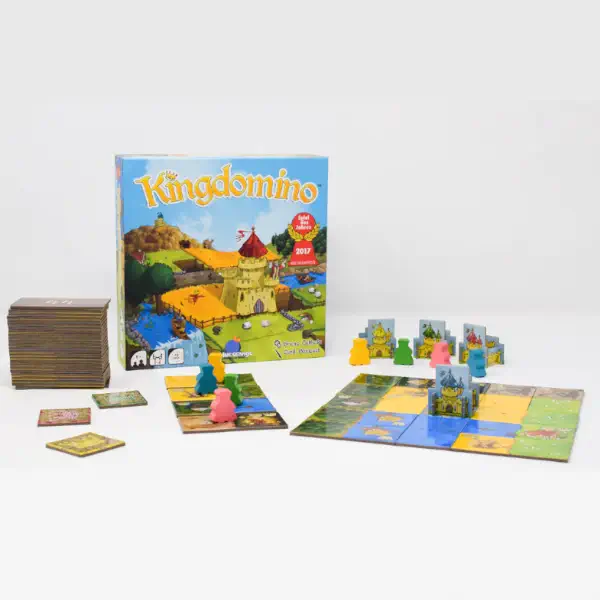 Kingdomino's game components and boards.